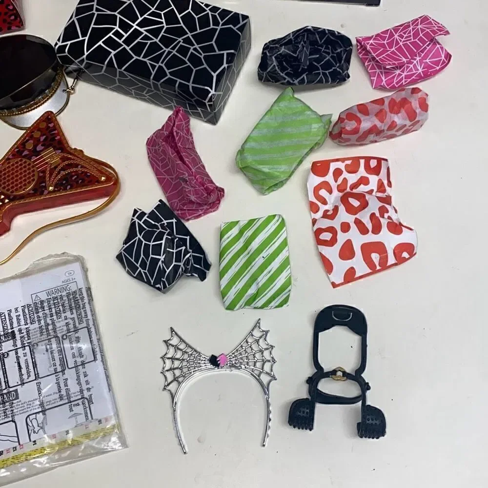 LOL Surprise Remix Super Surprise Accessories and Surprises NO DOLLS **READ**